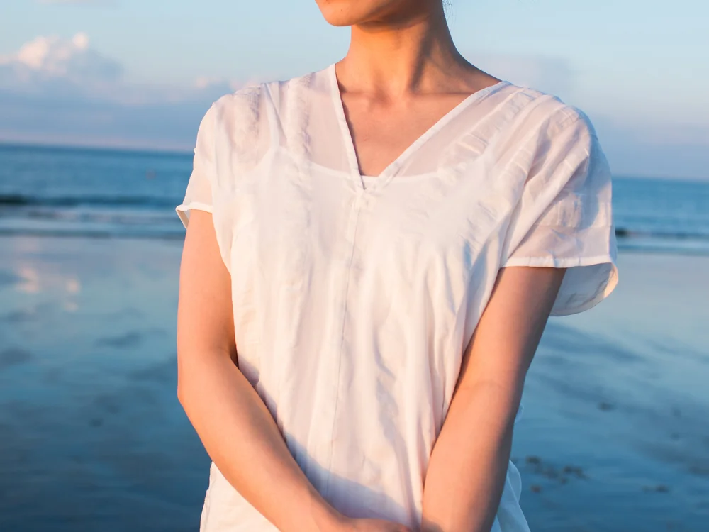 V-Neck Fish Fin White Linen Dress