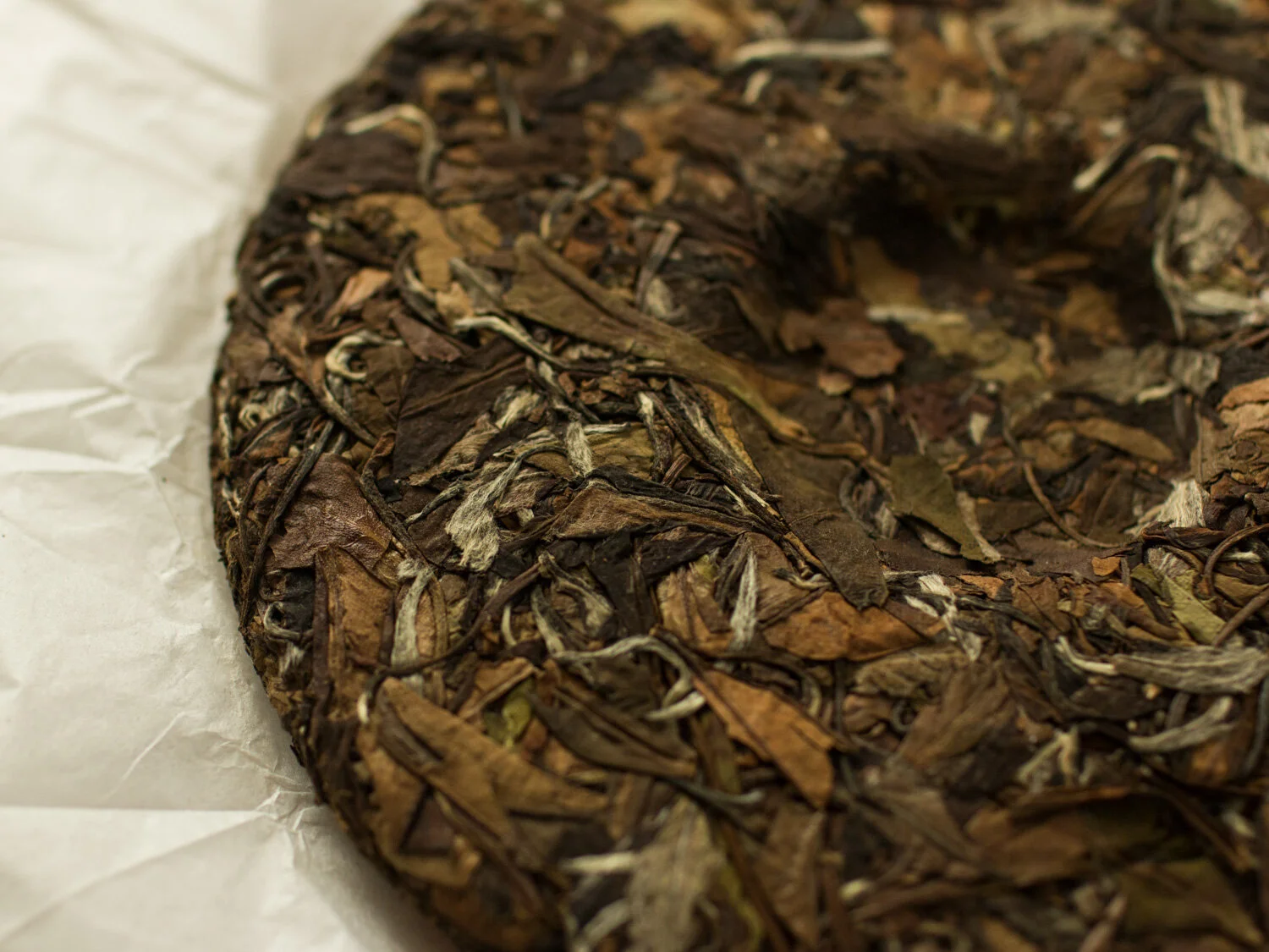 2016 Autumn Shou Mei White Tea ( 350 g x 1 Cake )