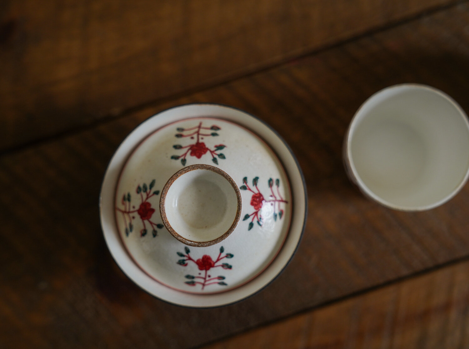 Hand-painted Beige Flower Gaiwan Set