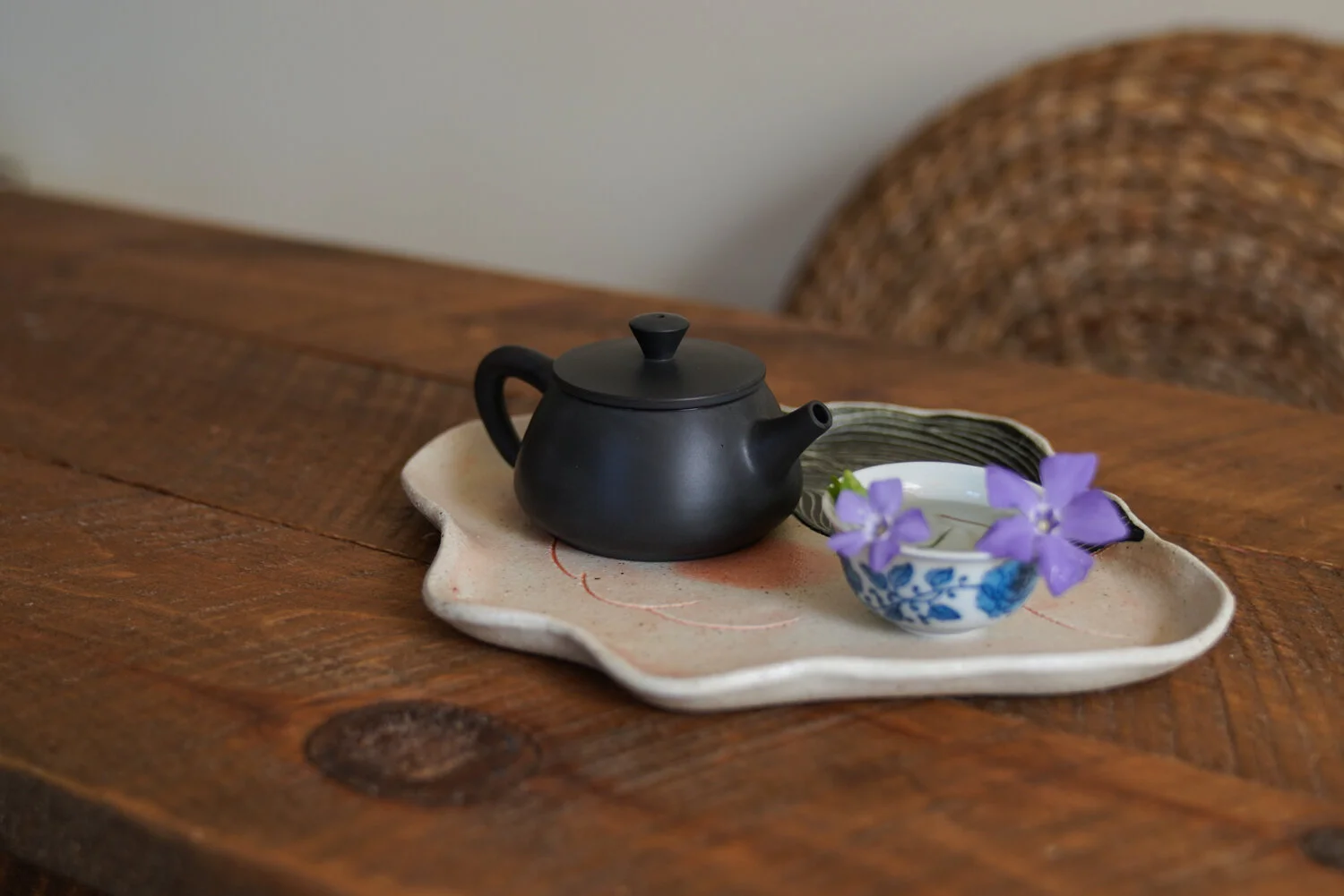 Jianshui Purple Clay Black Shi Piao Teapot
