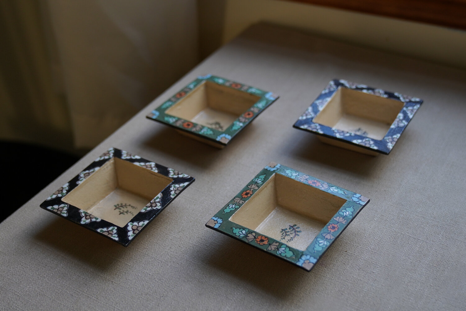Hand-painted Traditional Green Square Snack Tray
