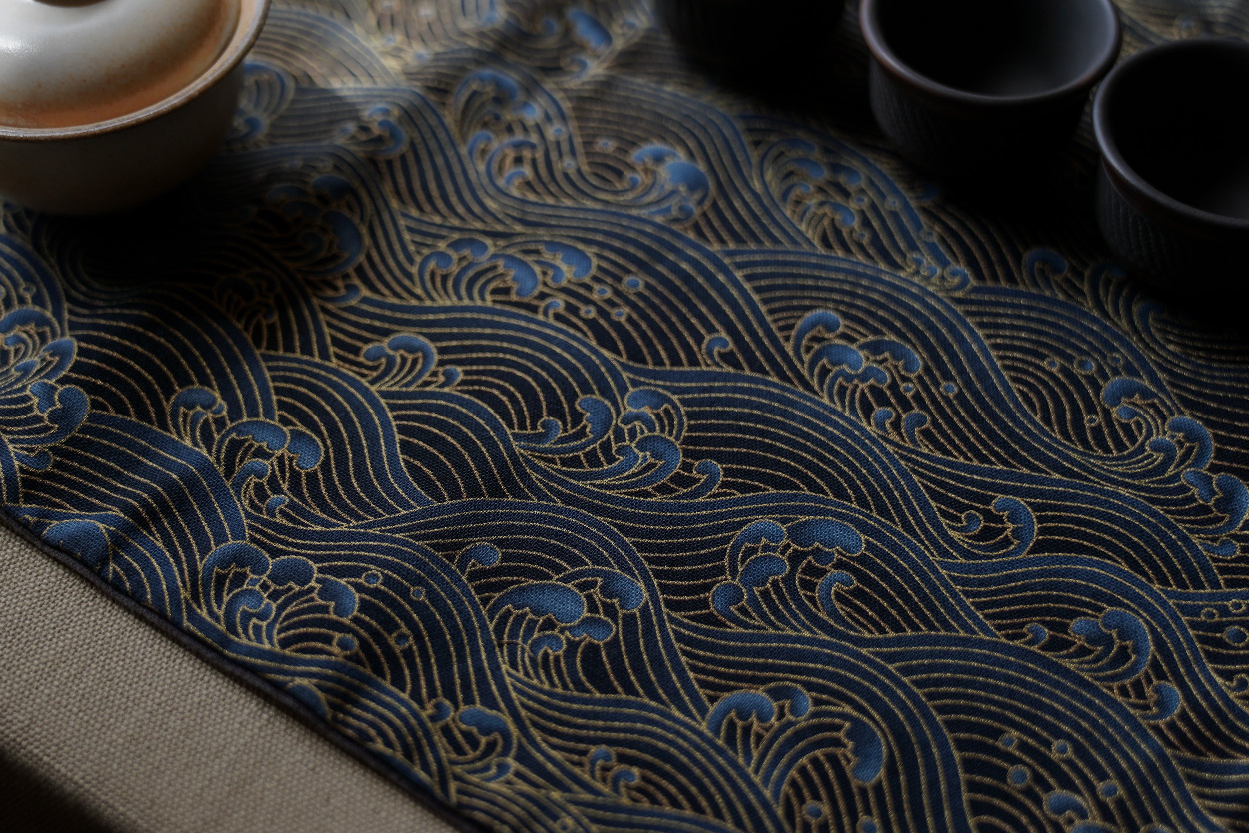 Gray Japanese Style Waves Tea Tablecloth