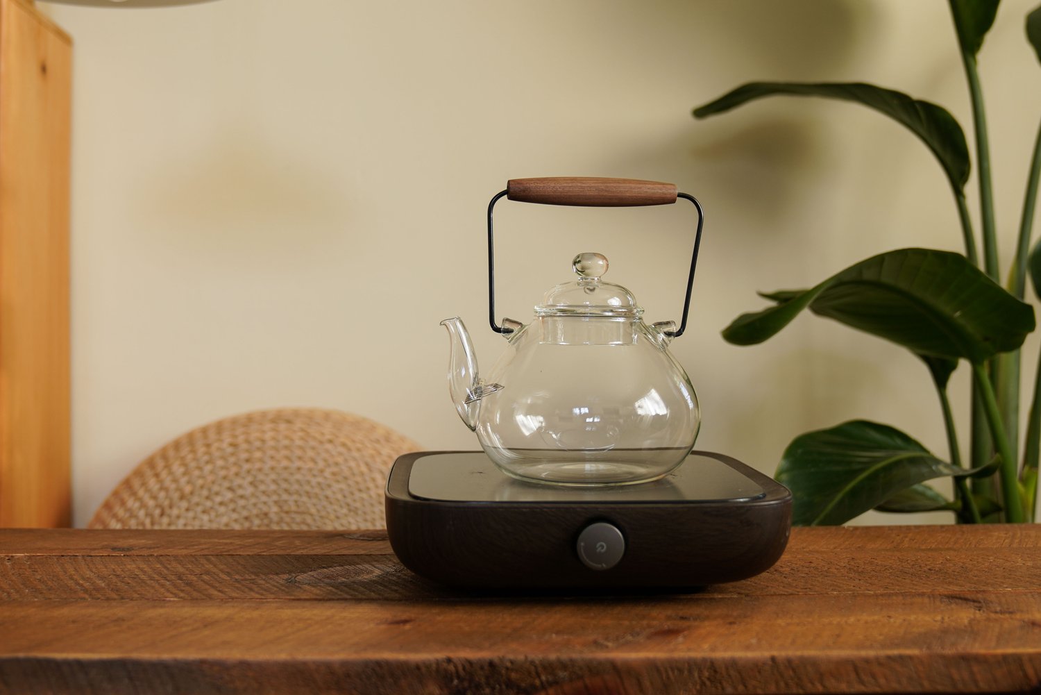 Glass Kettle With Wood Overhead Design — tea