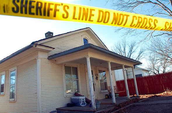 The home of Bobbi Jo and Zeb Stinnett (source: St. Joseph News-press Via AP)