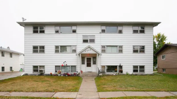 The apartment building where Savanna and her family lived (source: twincities.com)