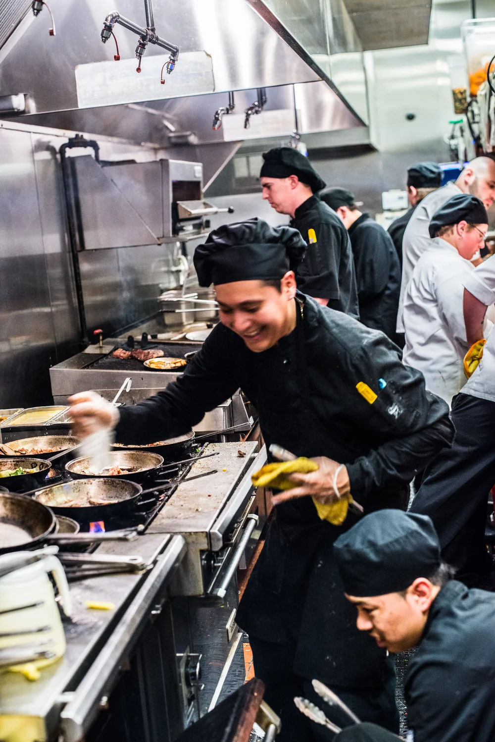 JOIN OUR TEAM Twigs Best Restaurant join-our-team-twigs-best-restaurant