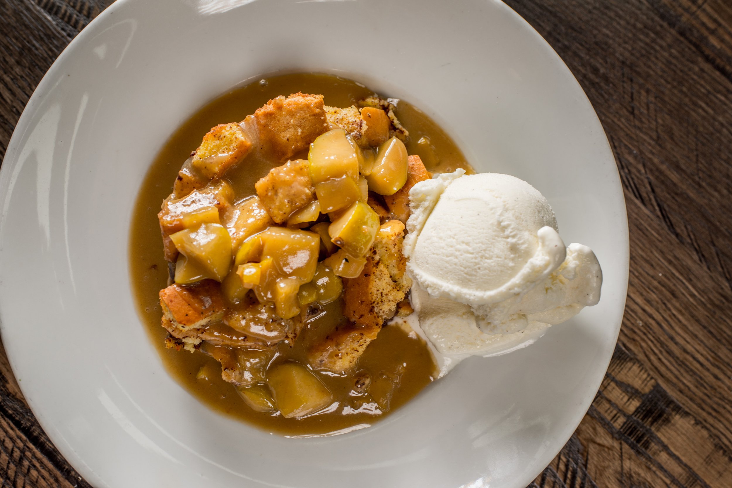 CARAMEL APPLE BREAD PUDDING