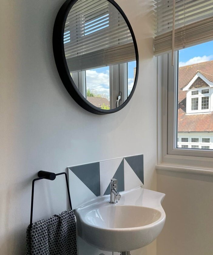 Details Matter!
Simply get in touch with us if you need expert work done with attention to detail.

We cover Surrey Kent and Sussex.

Lion and Leinster
Property &amp; Building Services

T: 020 8226 0292
E: info@lionandleinster.co.uk
W: www.lionandlei