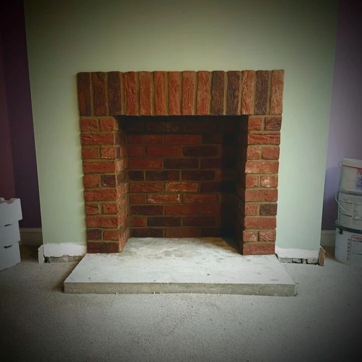 Fireplace removal and refurb.

It's not always about large construction projects for us at Lion and Leinster, as well as the usual house extensions and loft conversions we are happy to take on your smaller projects and your regular maintenance requir