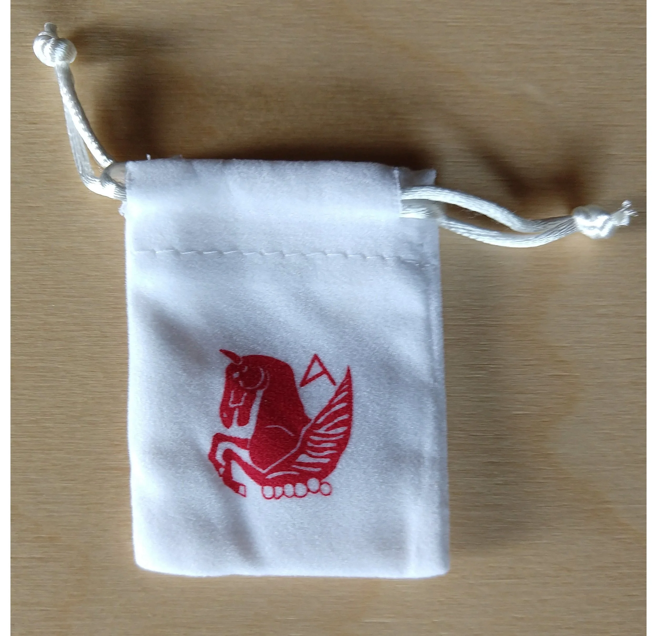 pegasos_pouch_single.jpg