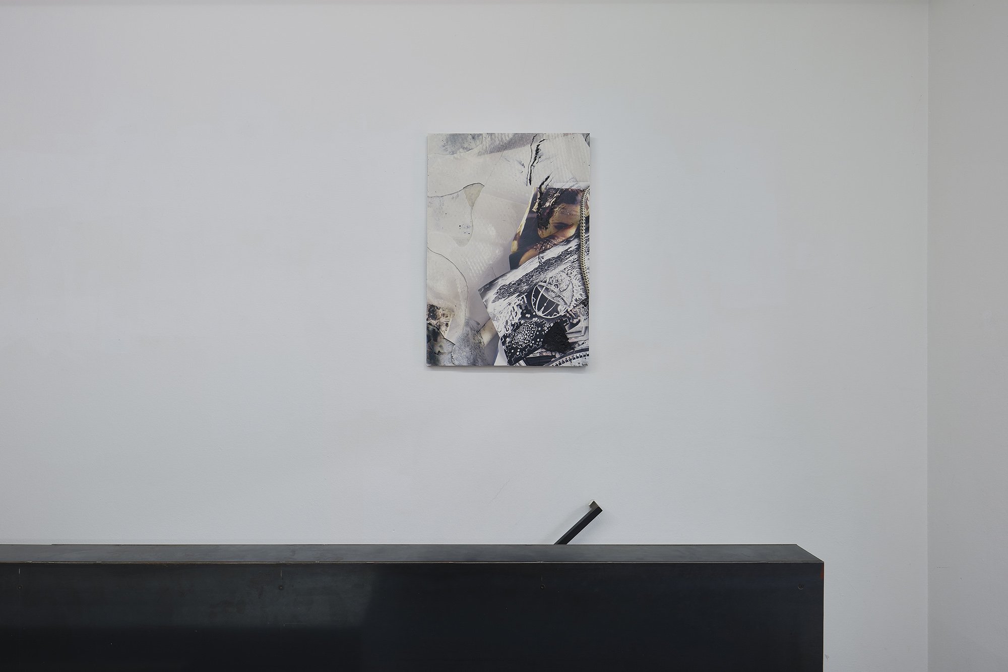 Galerie-Johann-Widauer-Exhibition-2021-Peles-Empire-the-other-amber-18.jpg