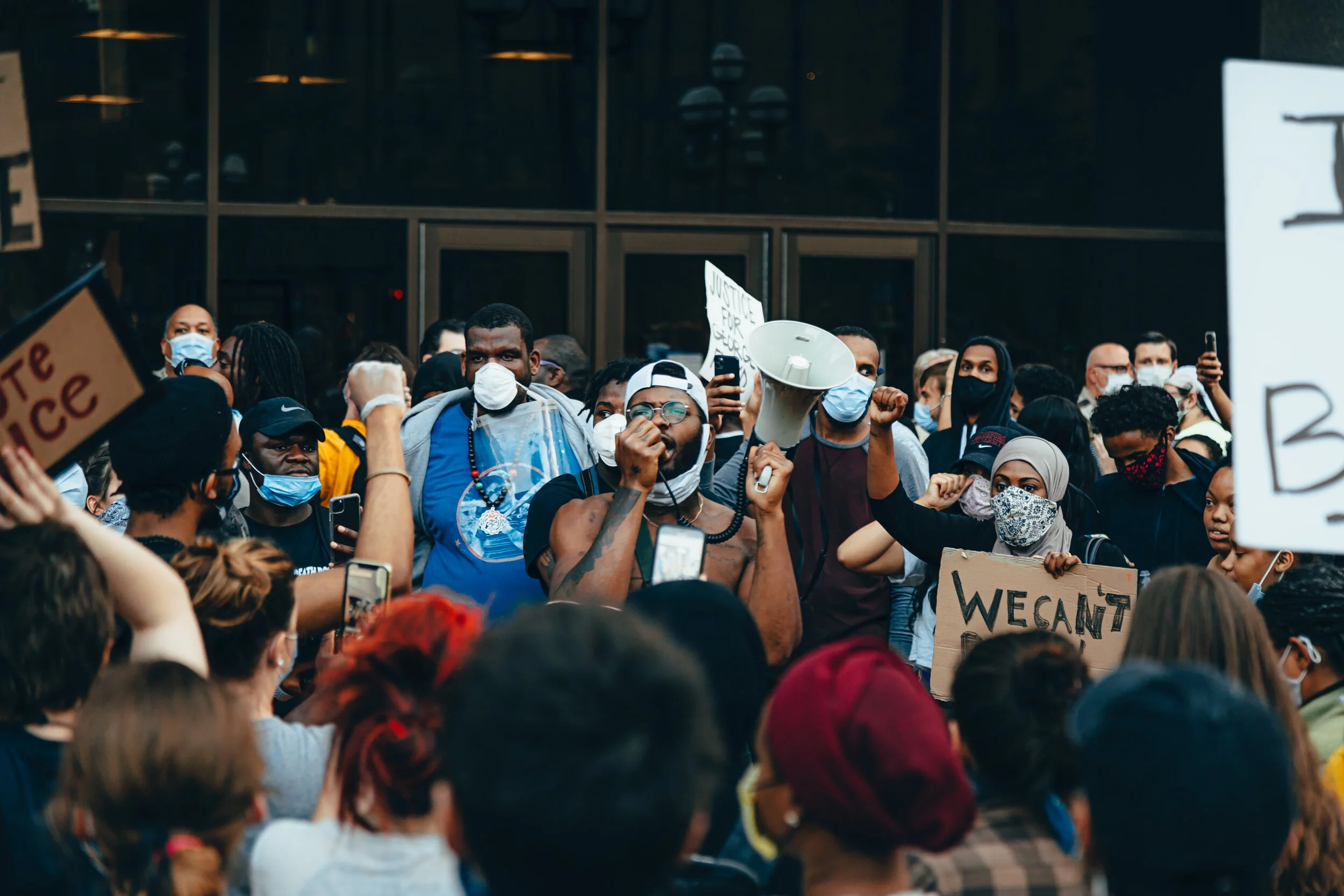 BLACK LIVES MATTER. RIP GEORGE FLOYD.