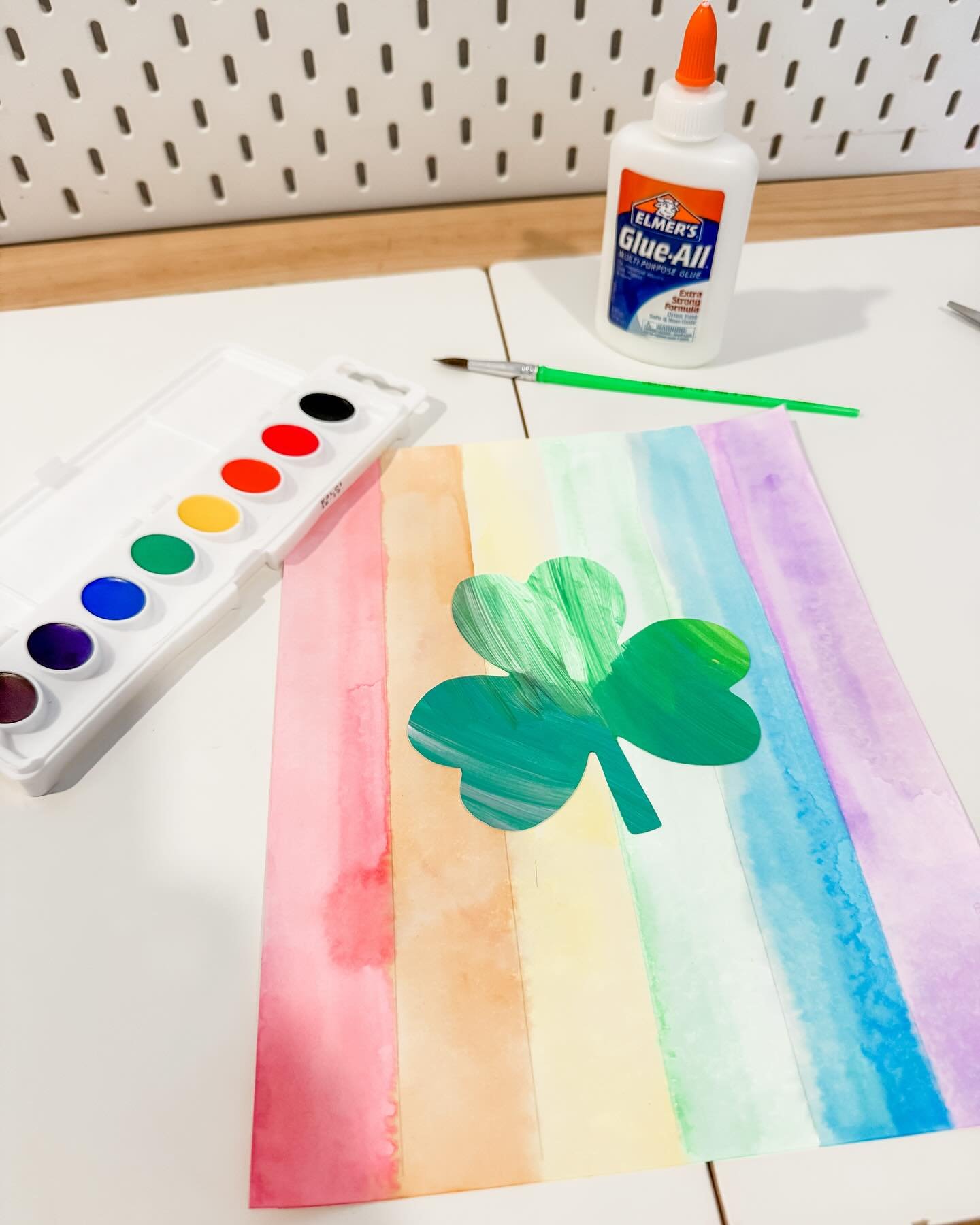 It&rsquo;s ☘️MARCH☘️ get your shamrocks ready! 

We are doing one activity a day during the month of March! Join us by clicking the link in bio/stories to grab all these instructions, templates and more!! 

#toddleractivities #stpatricksday #toddlerc
