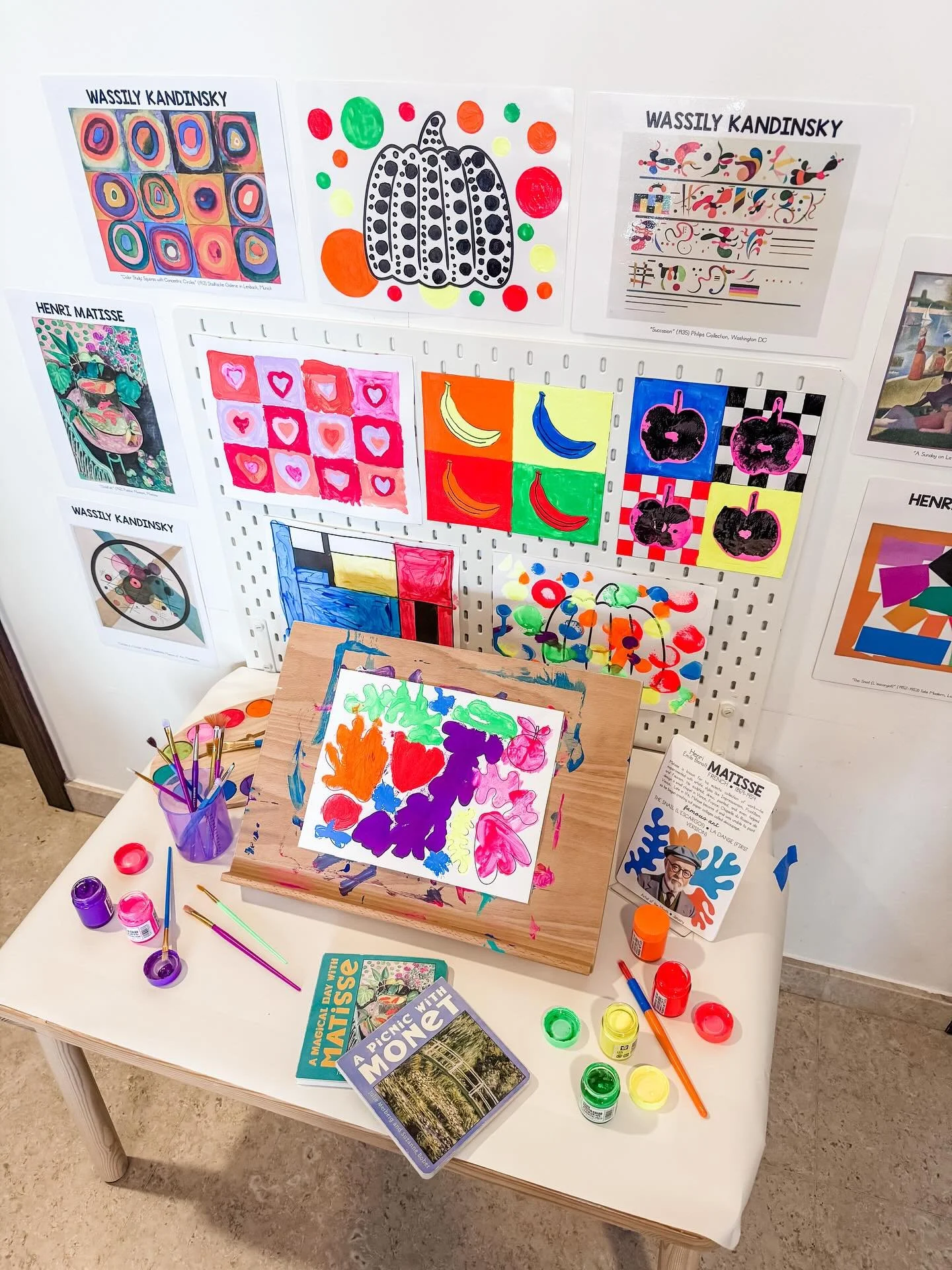 Want to add a little art appreciation to your classroom or homeschool routine? 🖼️

These Famous Artist Cards for Kids make it easy to introduce artists like Van Gogh, Monet, and Matisse with short bios, artwork examples, and simple project ideas. Pe