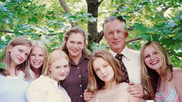 Virgin Suicides.jpg
