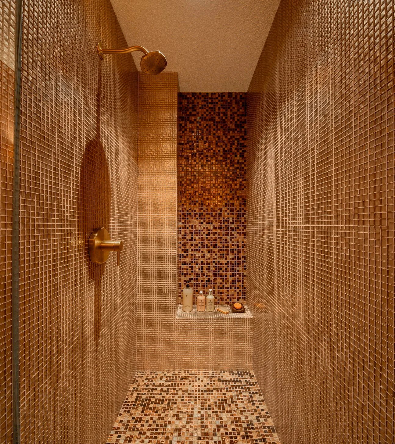 41 - NWGC Tiki_S7R1525-Pano.jpg