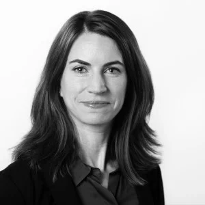 Jennifer-Gollan_BW2-300x300.jpg