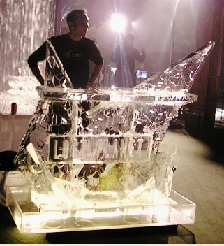 Lost Planet 4 Foot Ice Bar