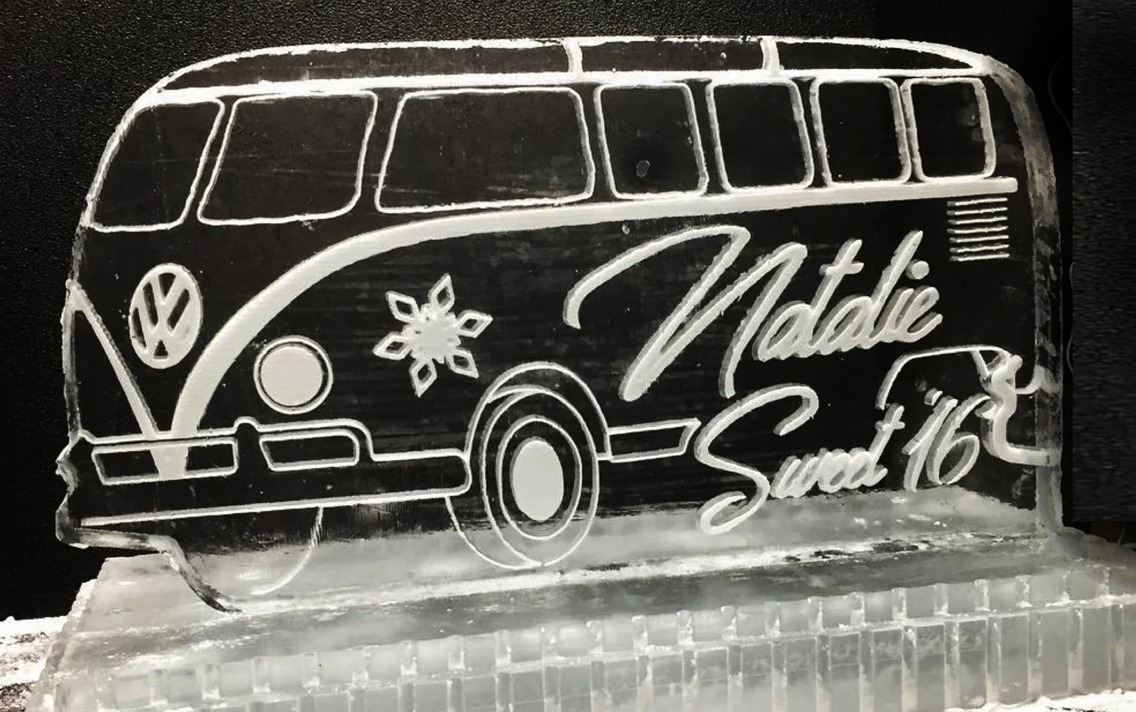 VW Bus / Sweet 16