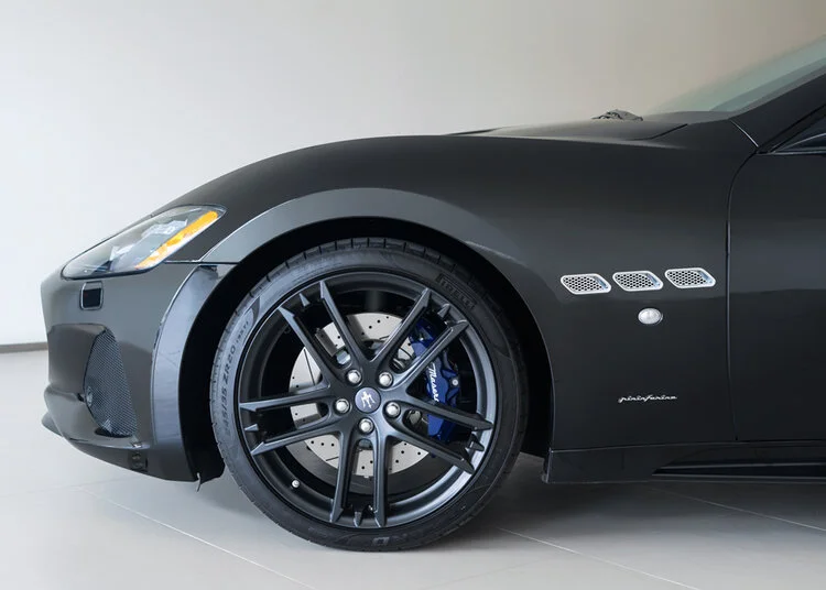 Maserati-Fabiorama-53-GranTurismoNegro.jpg