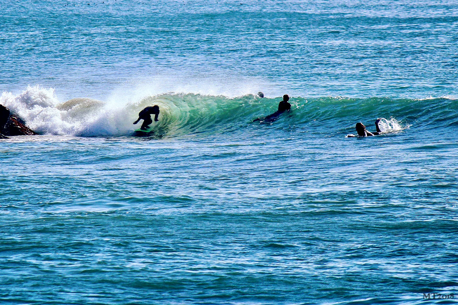 Catch the Waves, Mathias Outdoor Studio