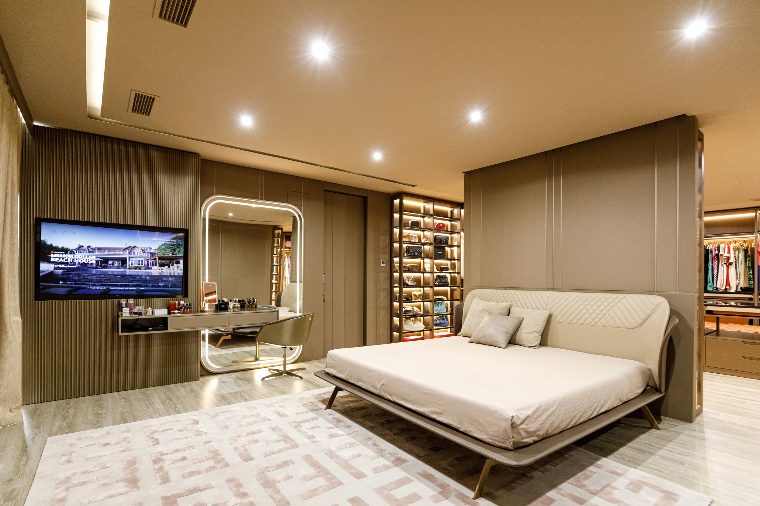 sorellina bed with floral headboard in luxury bedroom