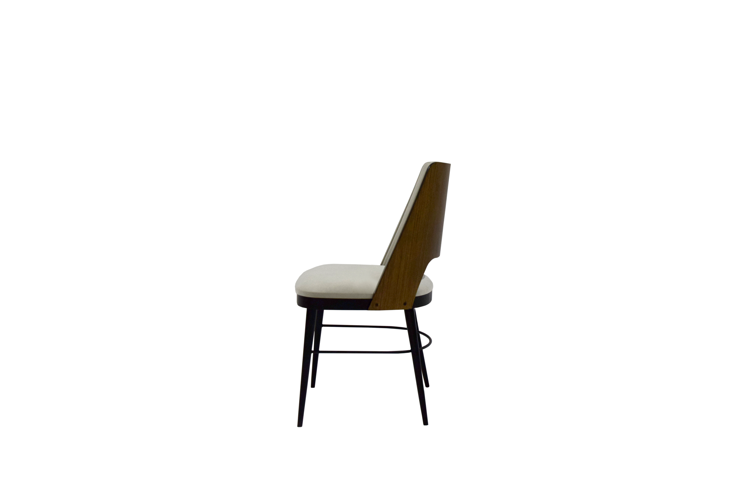 right side facing view of Devy dining chair