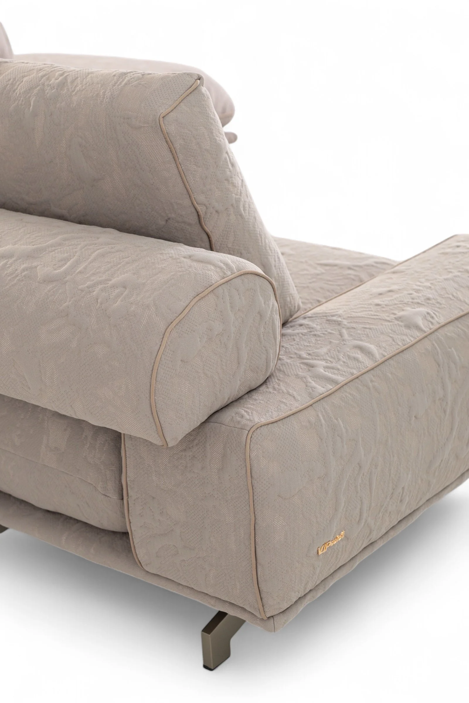 Photoroom_20251101_105759 (3).jpg