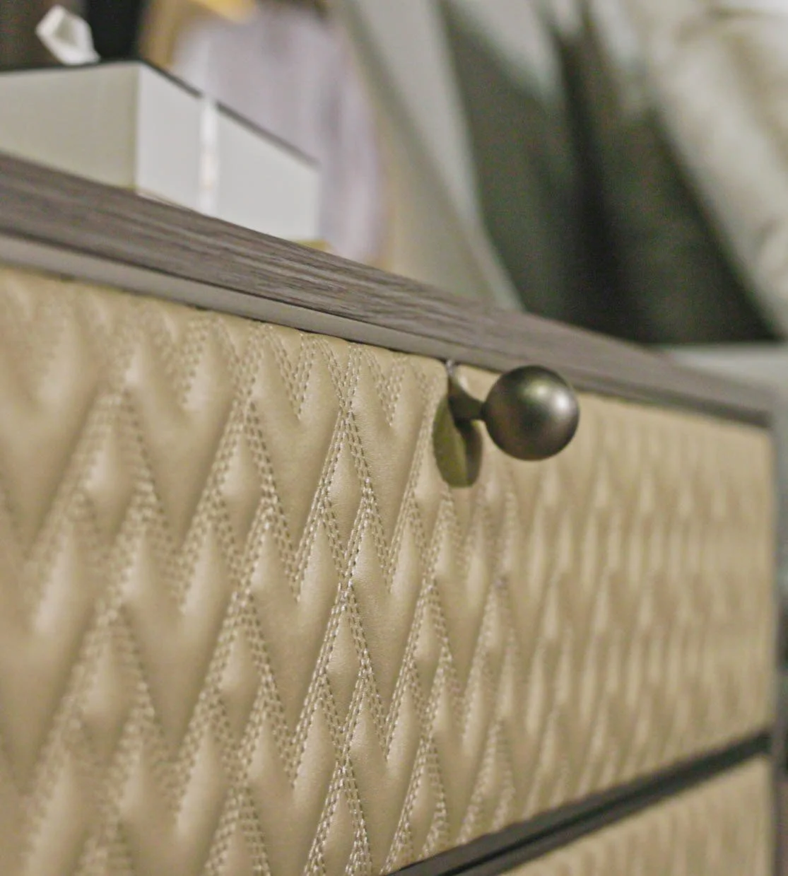 Tiffany side view.jpeg