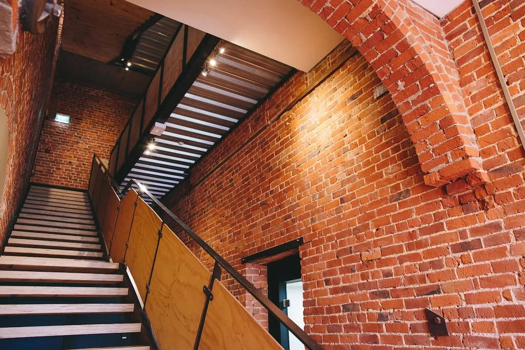 Speed &amp; Style for Heritage Building