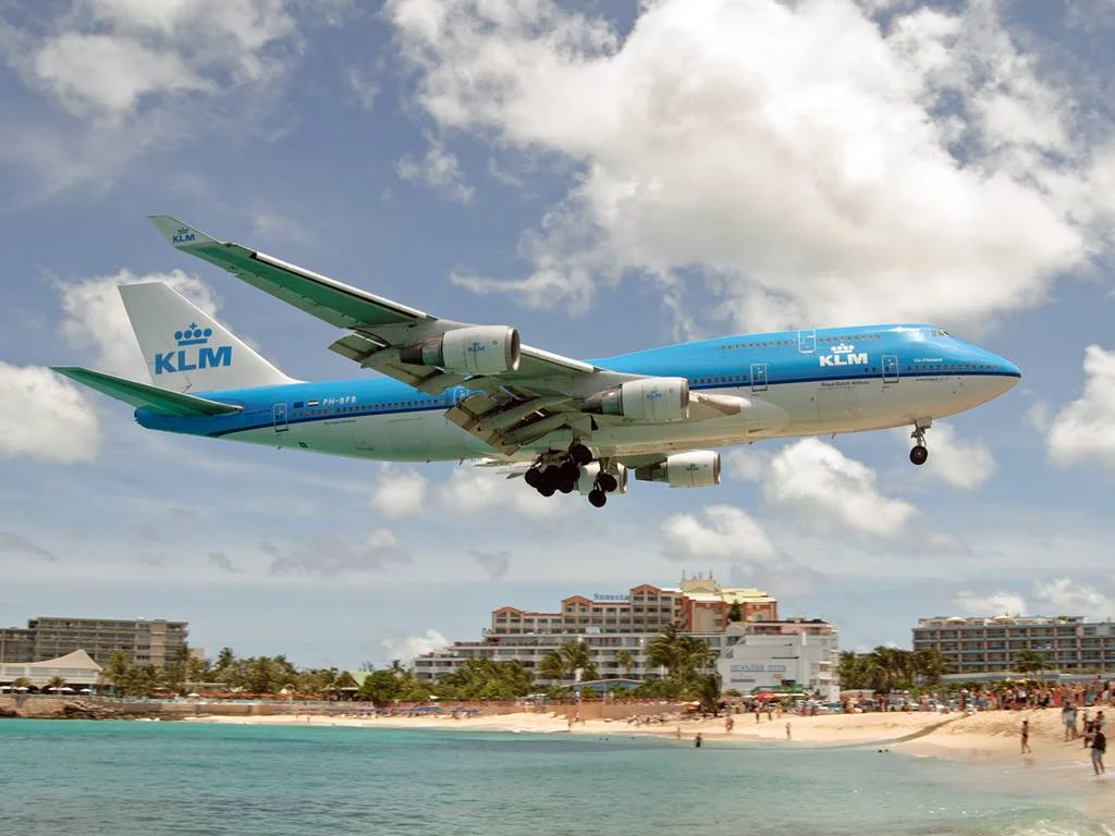 KLM747.jpg