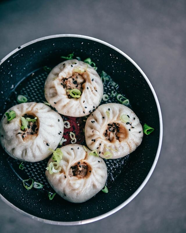 Things i&rsquo;m good at: Eat so much until i hate myself. Anyone else?
&mdash;-
Homemade sheng jian bao (pan fried soup dumplings)! I think i really need to work on my folding, but overall, very good for a first attempt! The #1 goal for me is to get