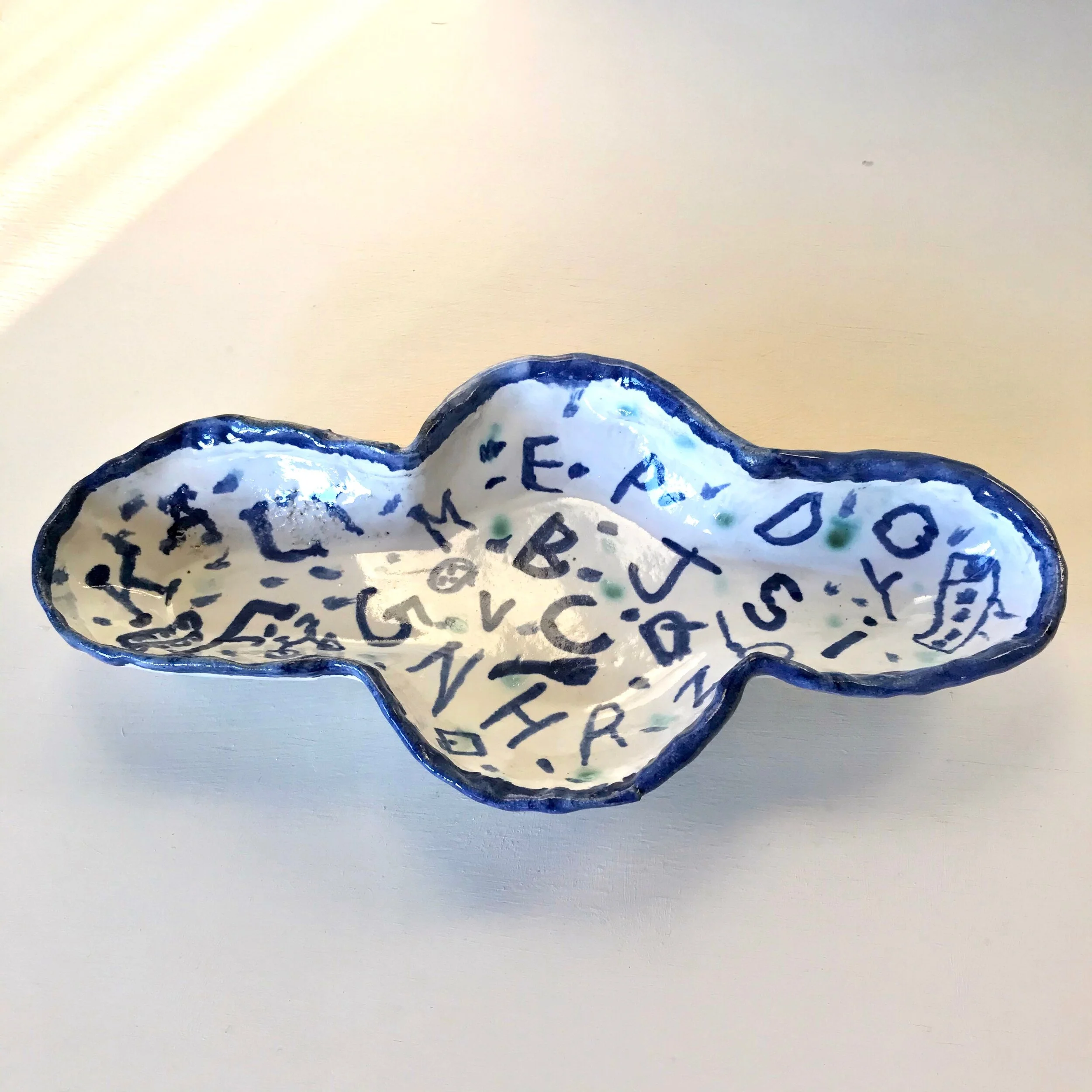 Lobed Dish with Cobalt Decoration