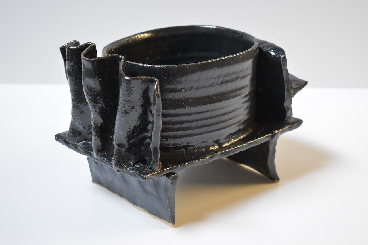 Black Dish with Ruffle - 1.jpeg