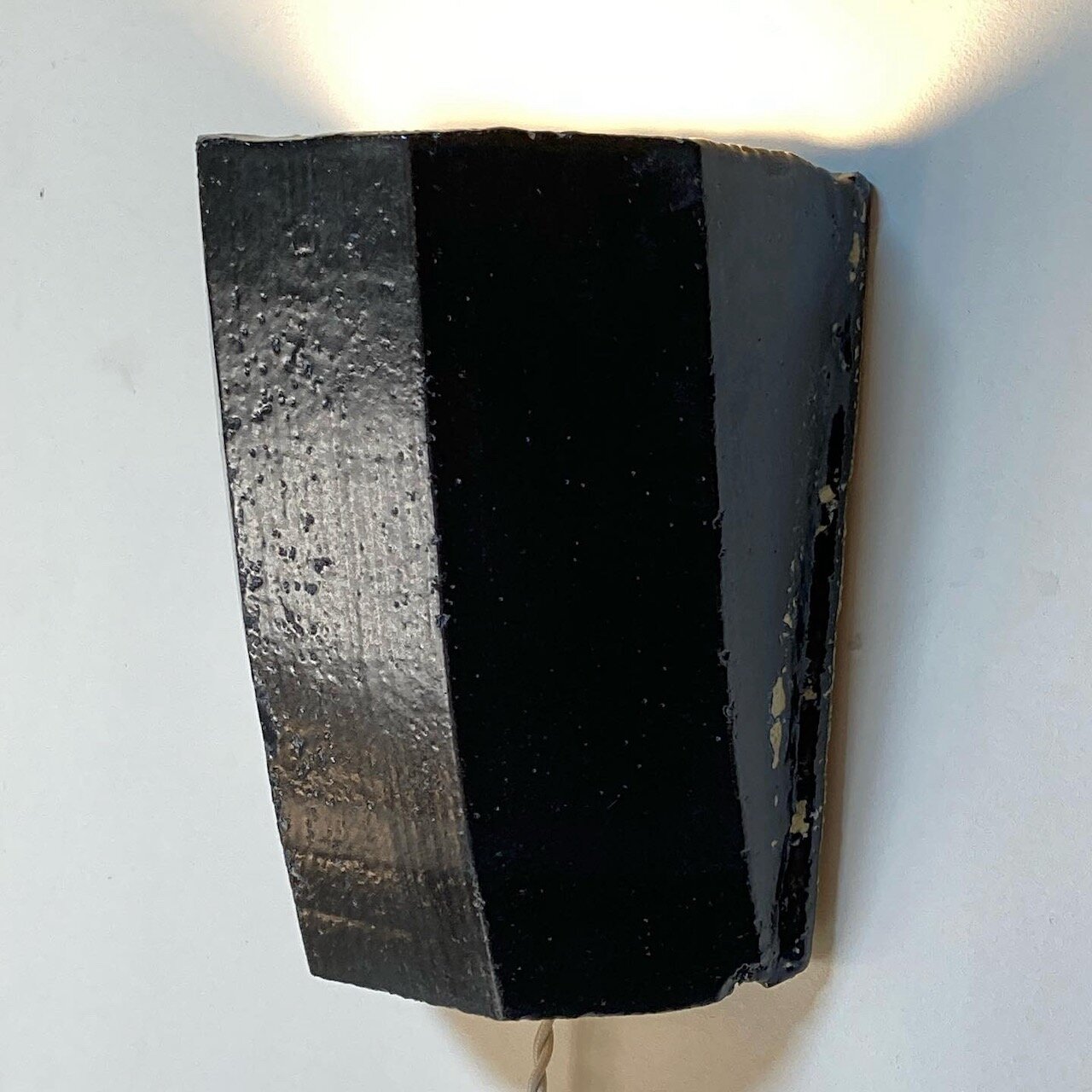 Black 5-sided light - 6.jpeg