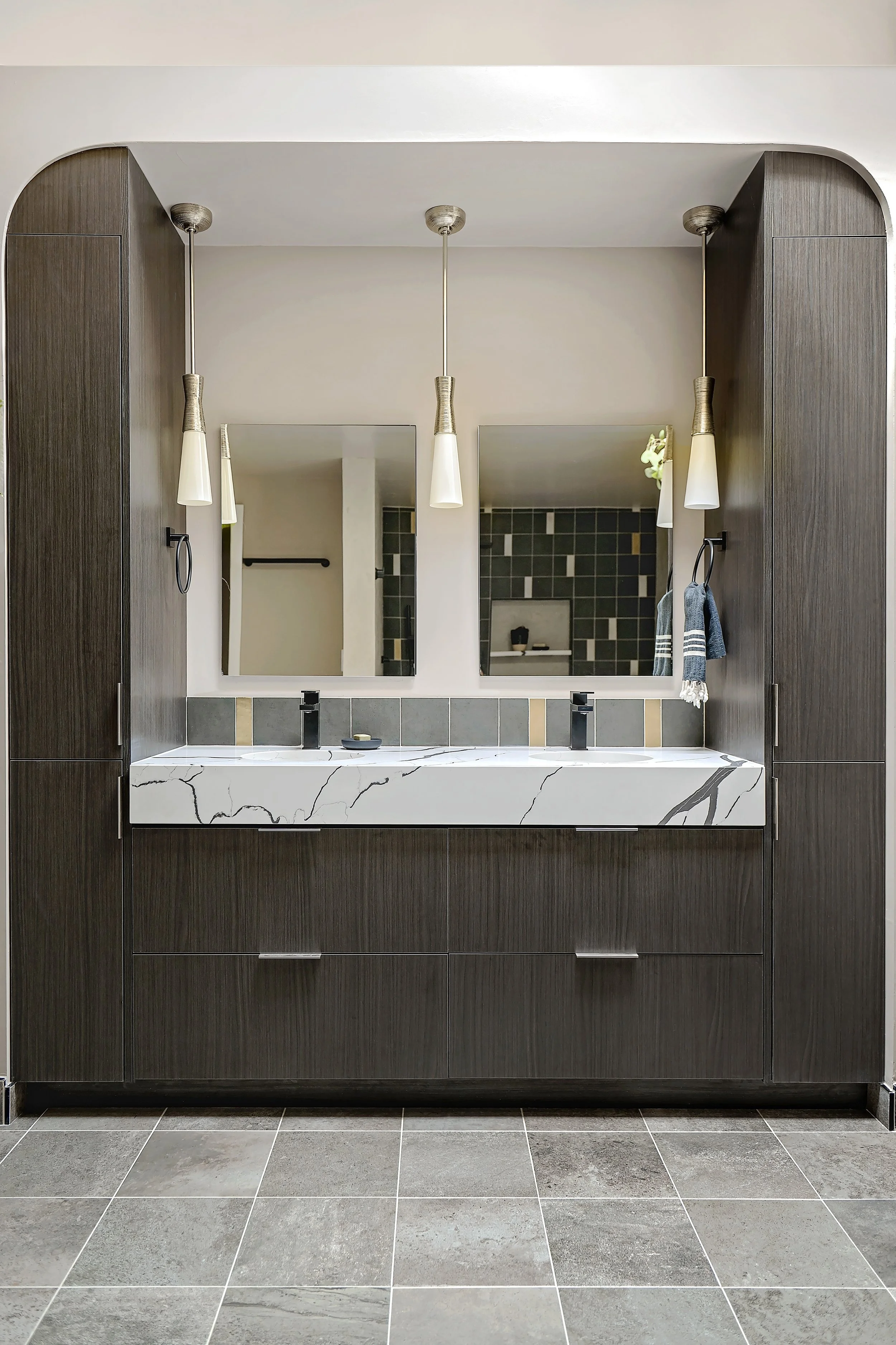 HBK_0436.final with lights.jpg