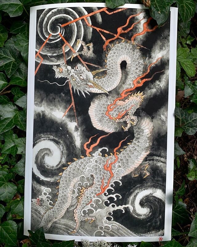 The dragon print is available at @decobococreatives website. 
Please check it out. 
Link is in @decobococreatives bio 
#decobococreatives #warriorism #dragon #print
