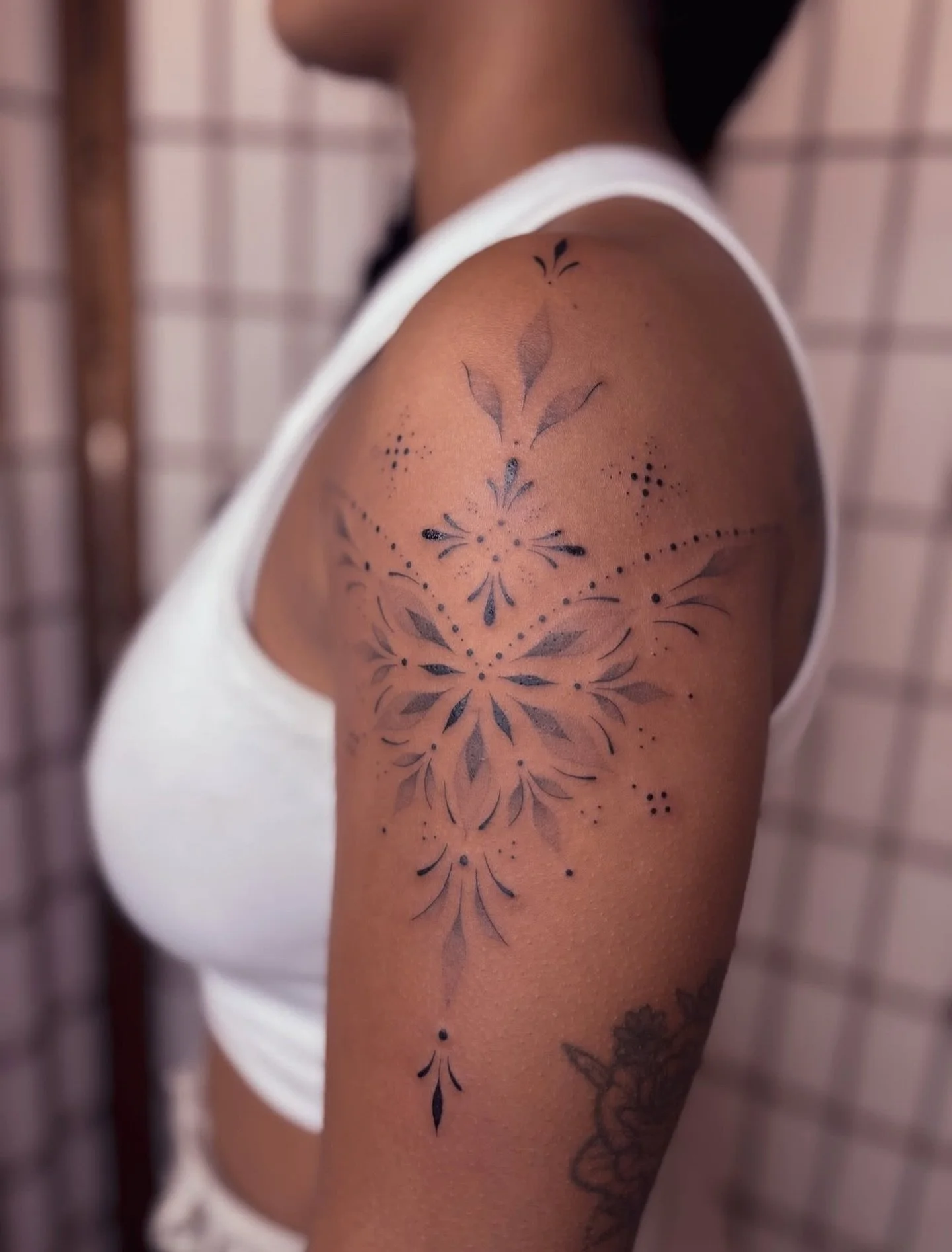 Done by @bibi.lea.tattoo 👉 for info and bookings drop her a DM. She will be working with us Mon/Tue/Fri/Sat from Feb onwards.

#bibileatattoo #finelinetattoo #redpointtattoo