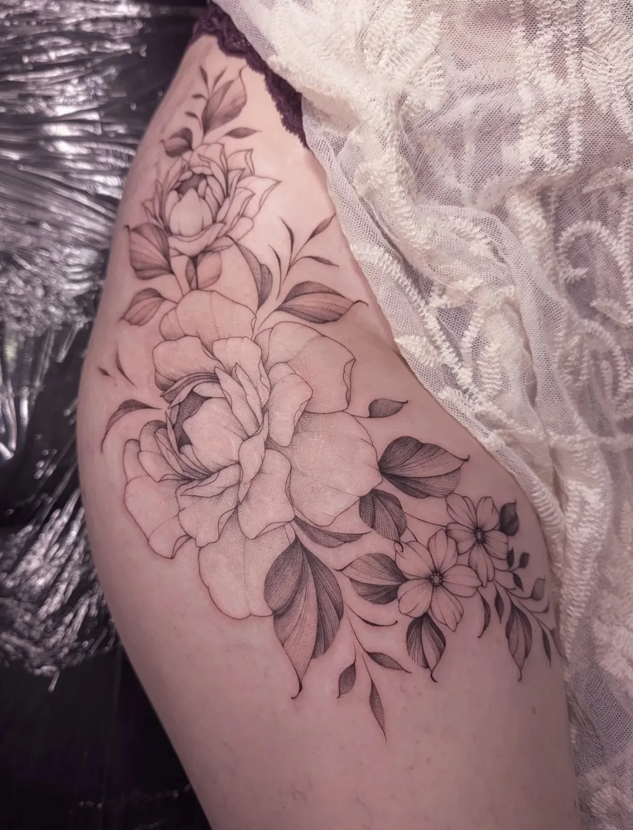 Done by @bibi.lea.tattoo for info &amp; bookings drop her a DM!
&bull;
&bull;
&bull;
#bibileatattoo #finelinetattoo #redpointtattoo