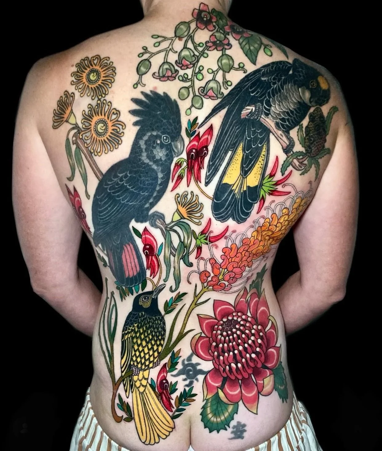 Colourful nature elements by regular guest artist @inmatattooartist. For info &amp; bookings fill out the contact form on her profile.
&bull;
&bull;
&bull;
#inmatattooartist #traditionaltattoo #redpointtattoo