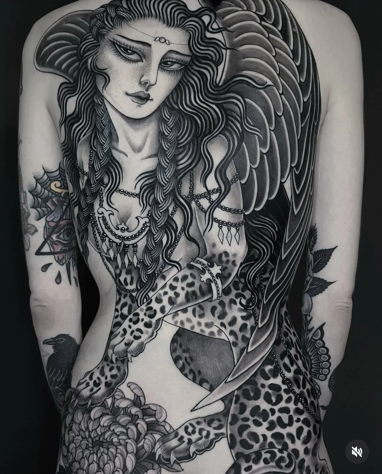 Done by @claudiadesabetattoo for info &amp; bookings 📩 info@redpointtattoo.com
&bull;
&bull;
&bull;
#redpointtattoo #londontattoo #redpointtattoo