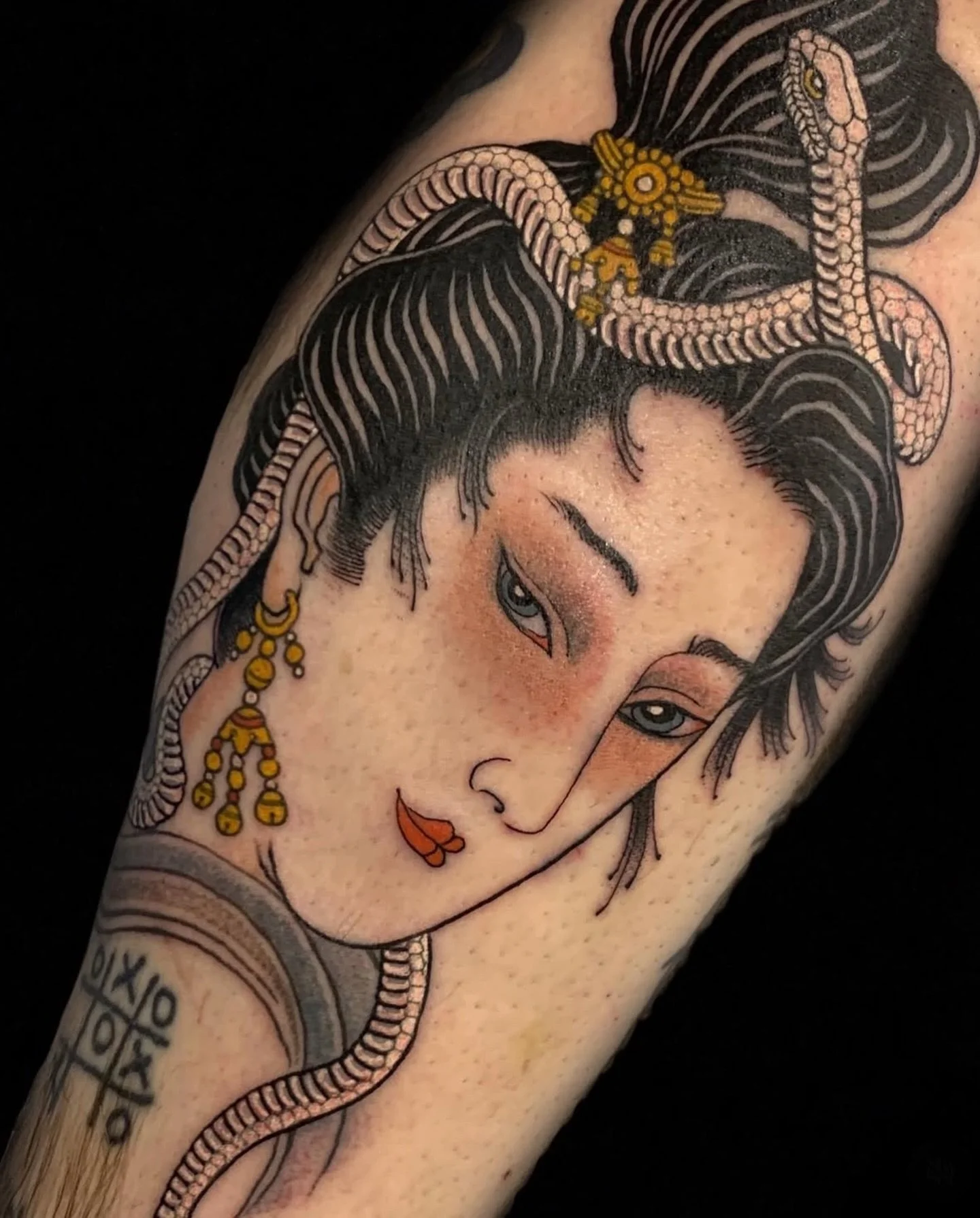Done by @claudiadesabetattoo for info &amp; bookings 📩 info@redpointtattoo.com
&bull;
&bull;
&bull;
#redpointtattoo #londontattoo #claudiadesabe