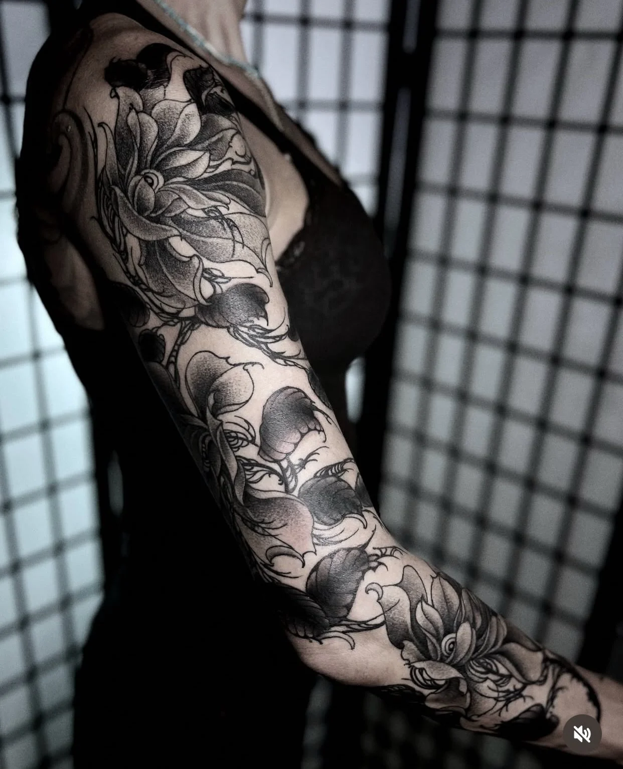Done by @lukey.wolf for info &amp; bookings 📩 info@redpointtattoo.com 
&bull;
&bull;
&bull;
#lukeywolf #redpointtattoo #londontattoo