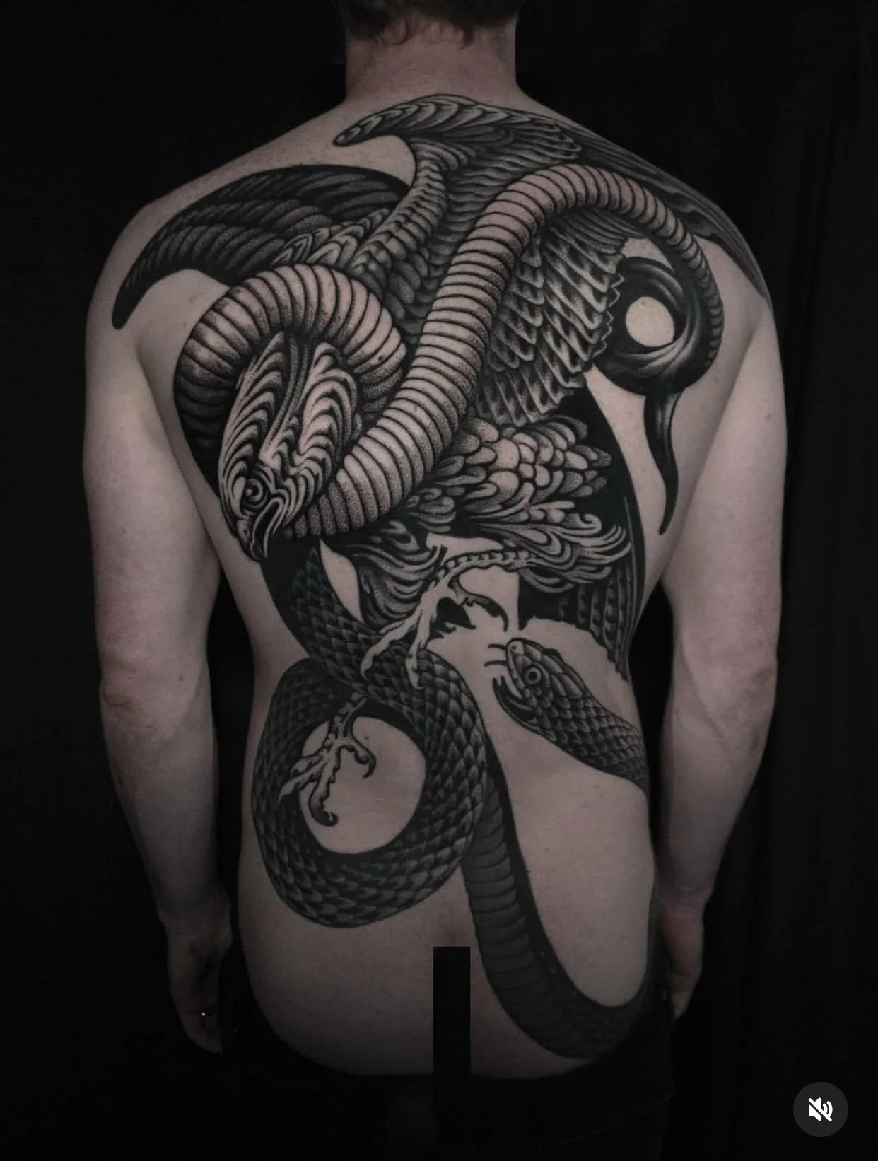 Done by @mishlatattooillustration for info and bookings 📩 mishlastuff@gmail.com 
&bull;
&bull;
&bull;
#redpointtattoo #mishlatattoo #londontattoo