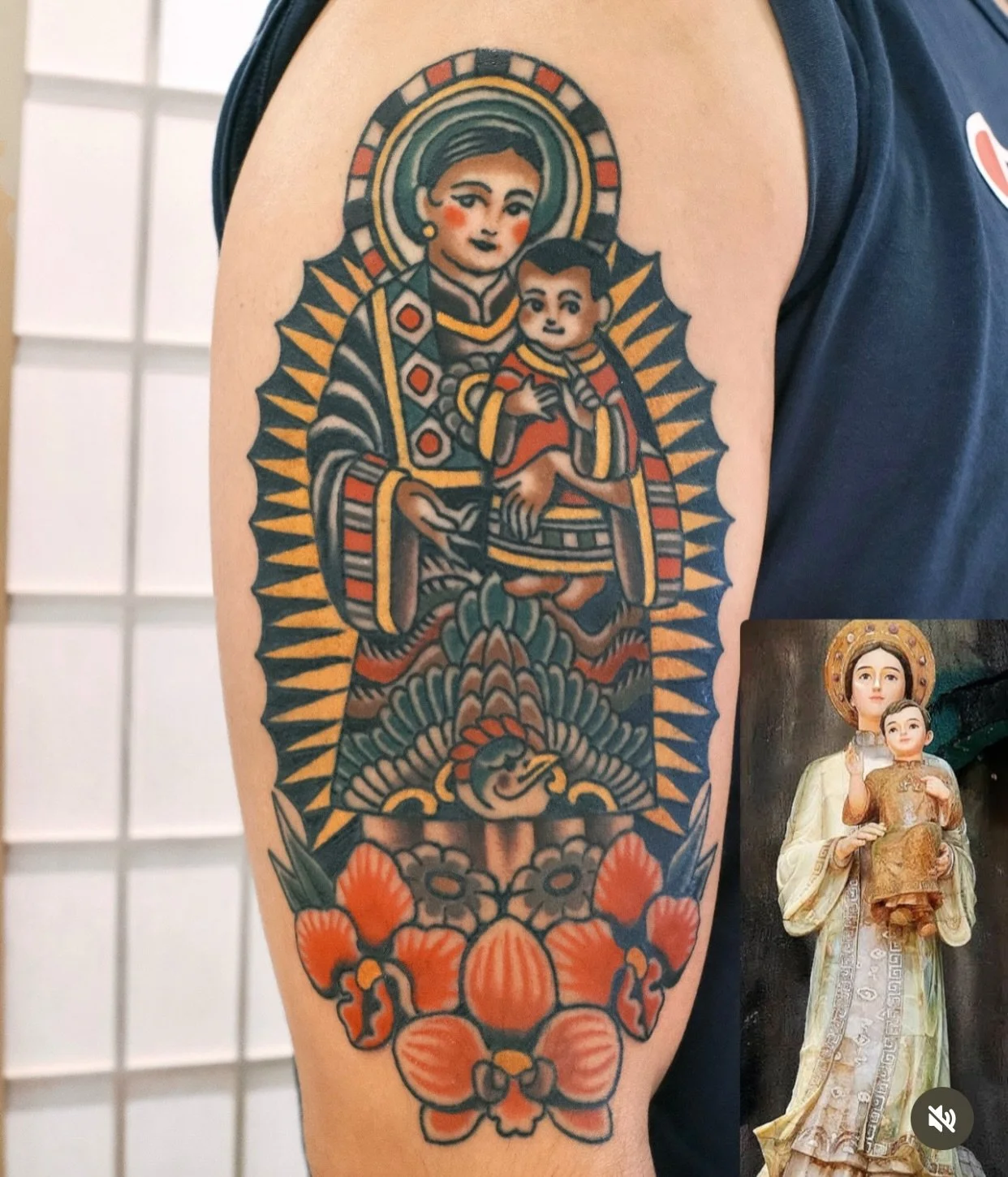 Done  by @samanthafungtattoo. For info &amp; bookings fill out the form on her bio.
&bull;
&bull;
&bull;
#samanthafungtattoo #traditionaltattoos #redpointtattoo