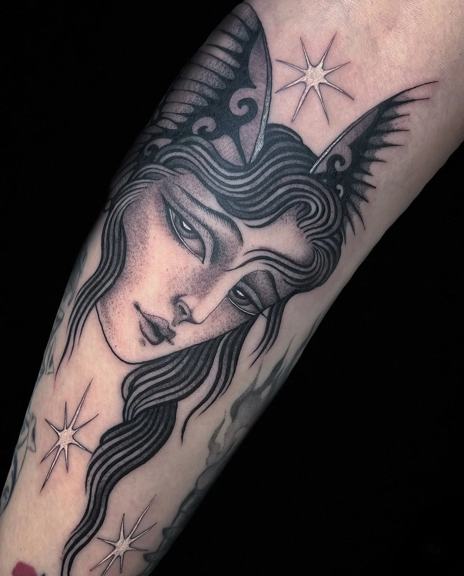 Done by @claudiadesabetattoo for info &amp; bookings 📩 info@redpointtattoo.com
&bull;
&bull;
&bull;
#redpointtattoo #londontattoo #claudiadesabe