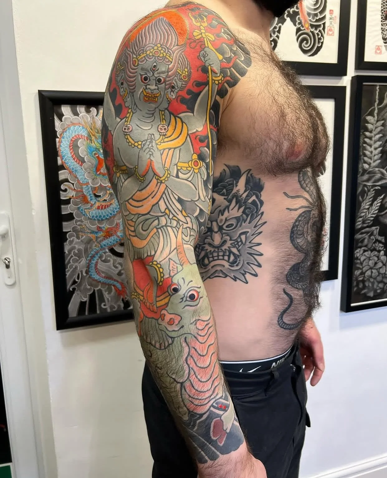 Done by @warriorism one shot requests always welcome - for info &amp; bookings 📩 info@redpointtattoo.com 
&bull;
&bull;
&bull;
#warriorism #redpointtattoo #japanesetattoo