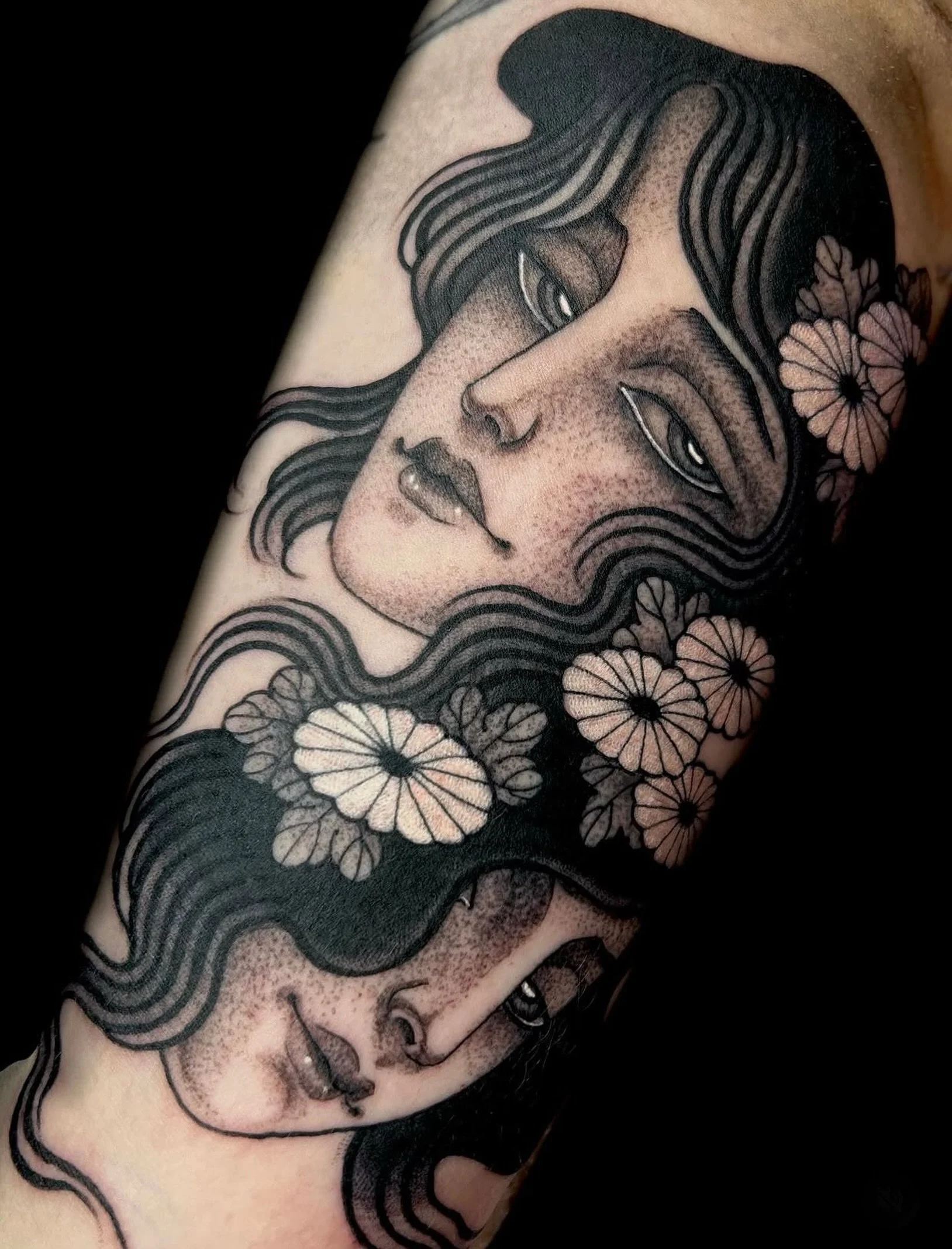 Done by @claudiadesabetattoo for info &amp; bookings 📩 info@redpointtattoo.com
&bull;
&bull;
&bull;
#redpointtattoo #londontattoo #claudiadesabe