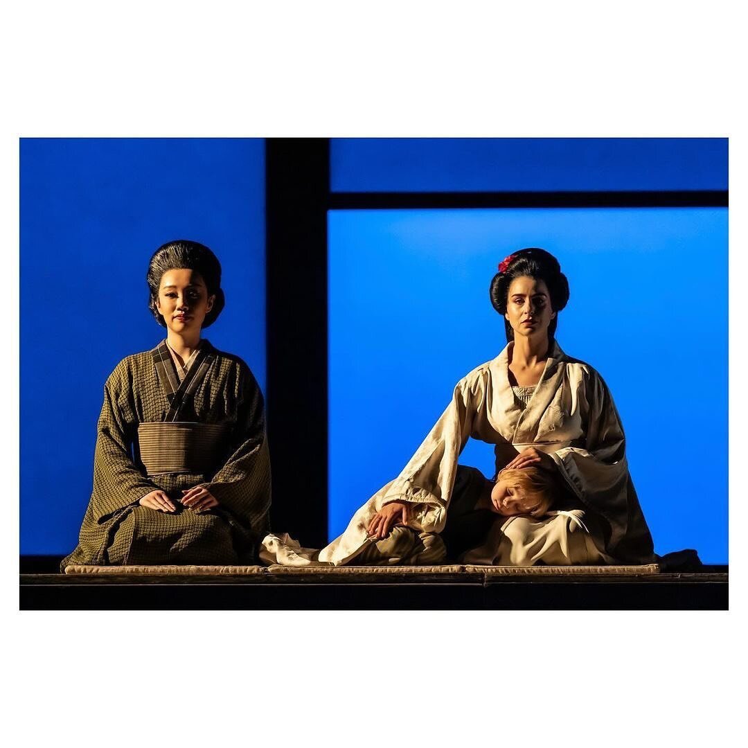 IMPRESSIONS 

of the opening night of Madama Butterfly beautifully captured by @marcsbrenner #madamebutterfly @royaloperahouse by #puccini conducted by @kevinjohn.edusei directed by @mosheleiser and #patricecaurier revival director @daisy_evans_direc