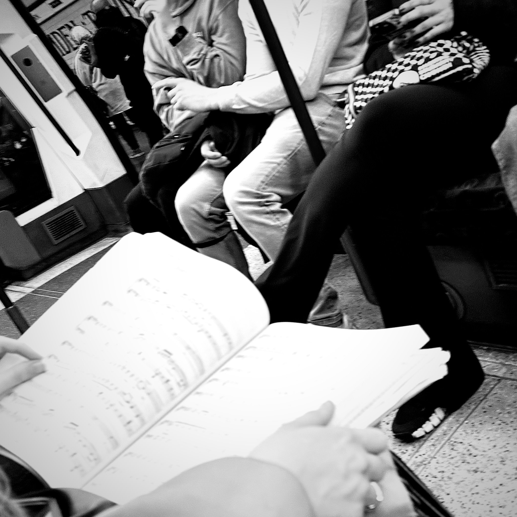 ANONYMOUS MUSETTA

On my way to our matin&eacute;e performance of Madama Butterfly a young singer sits down in the tube right next to me, opens up her piano score and studies Musetta's aria &quot;Quando m'en vo'&quot; from La boh&egrave;me.

Makes me